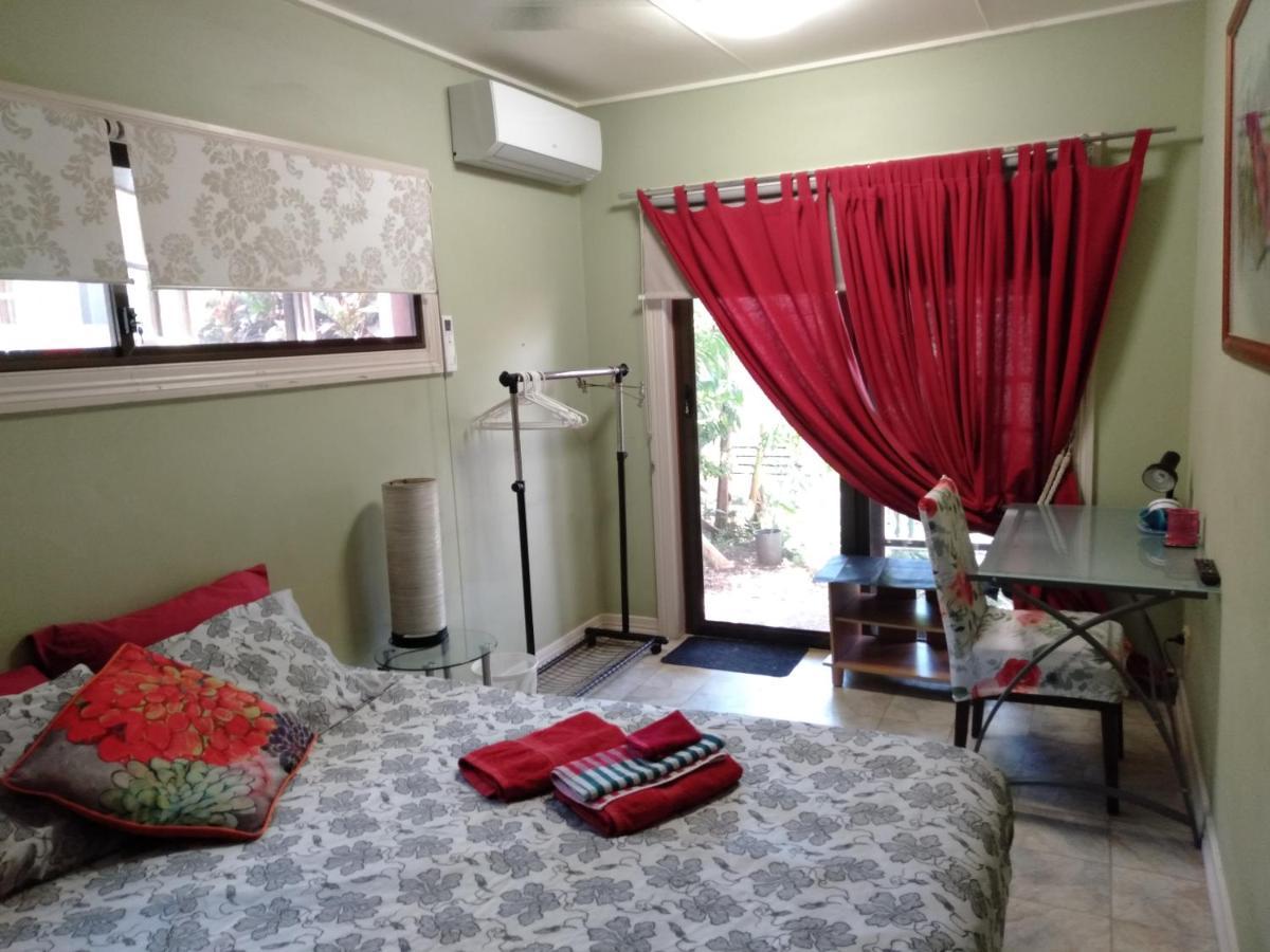 Homestay At Julie'S Cairns Exterior foto